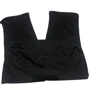 Intro. Love The Fit Stretch Black Capri Pants Size 12